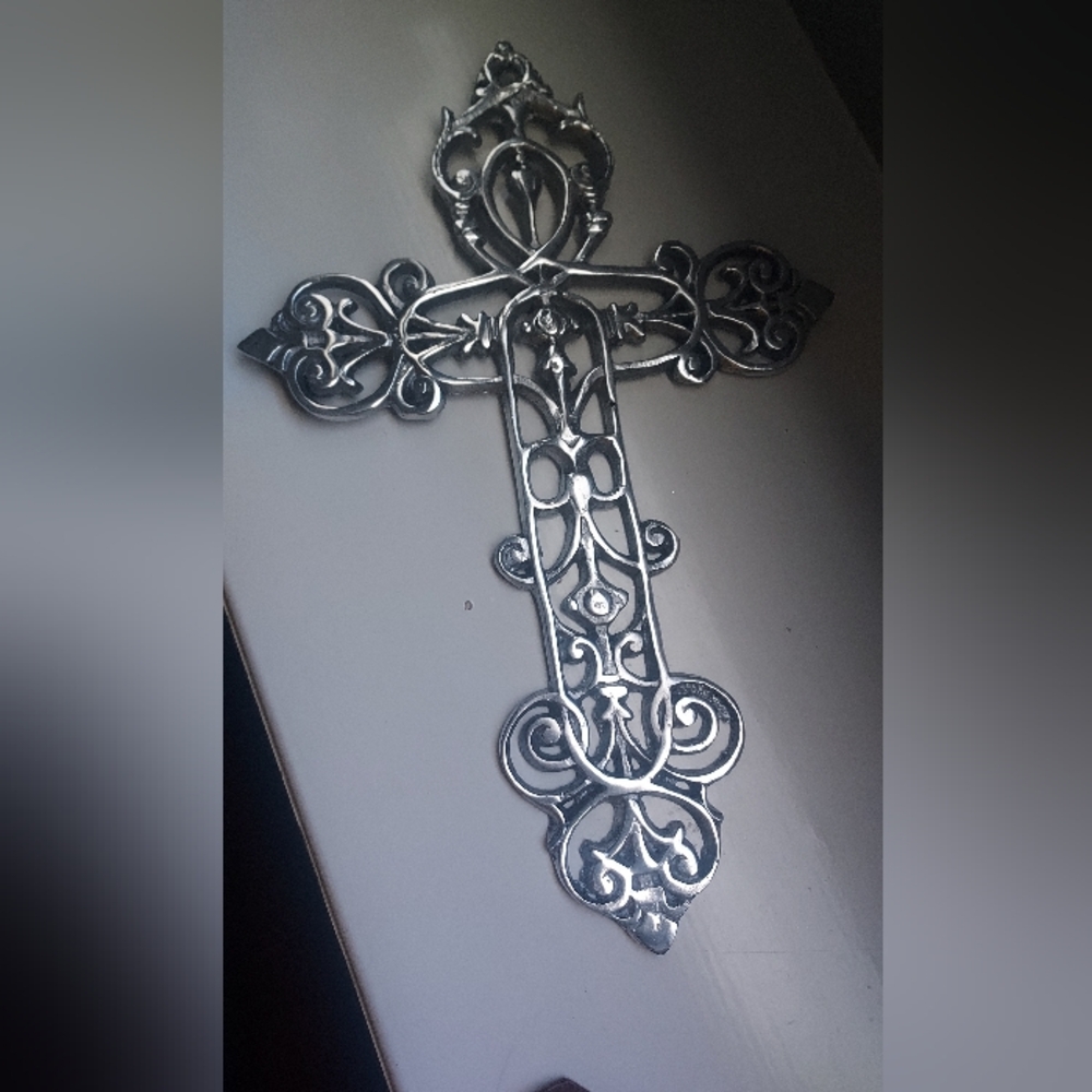 Elegant Silver Wall Cross Decor